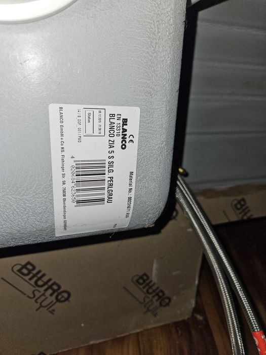 Zlew kuchenny z kranem