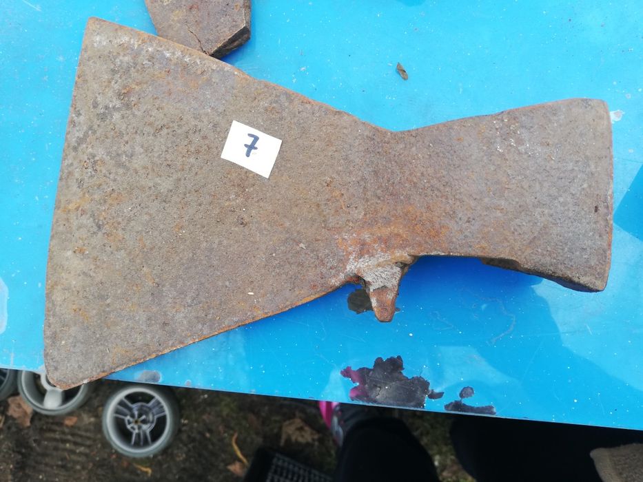 Nr 7 topór, siekiera, obuch siekiery