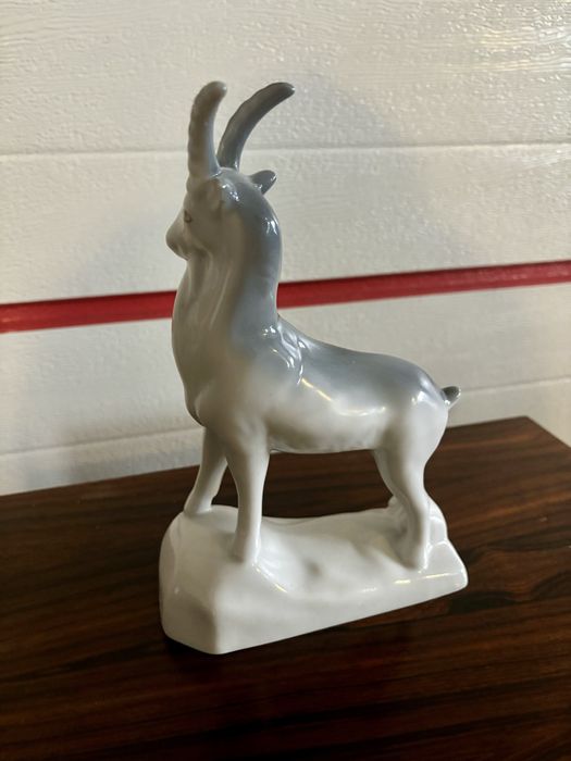 Figurka kozica ZHK Połonne porcelanowa lata 70