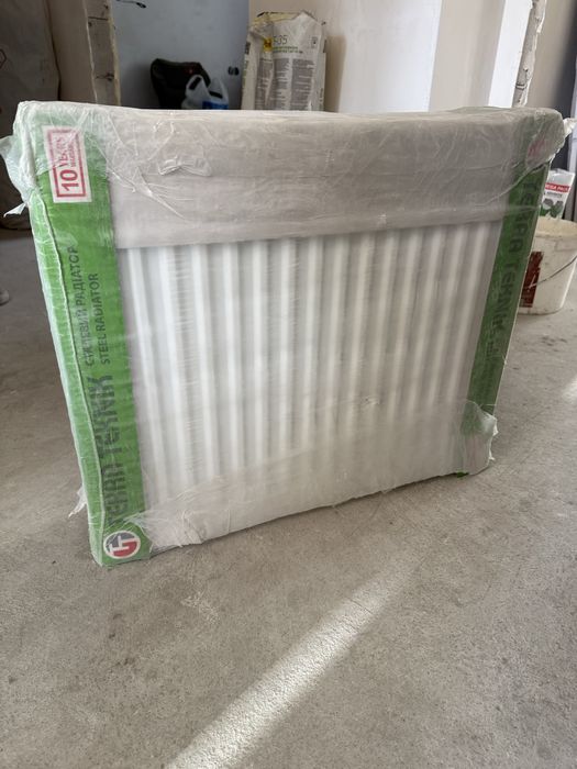 Радіатори 2 шт нові