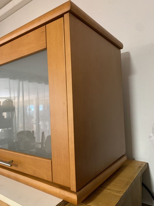 Armário de parede em Faia