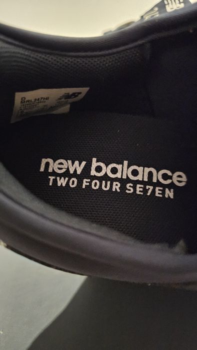 Buty nowe sportowe New Balance modny kolor rozmiar 41.5