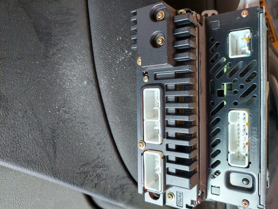 Radio toyota rav 4 Avensis