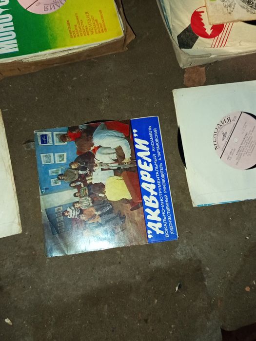 Продам пластинки касети