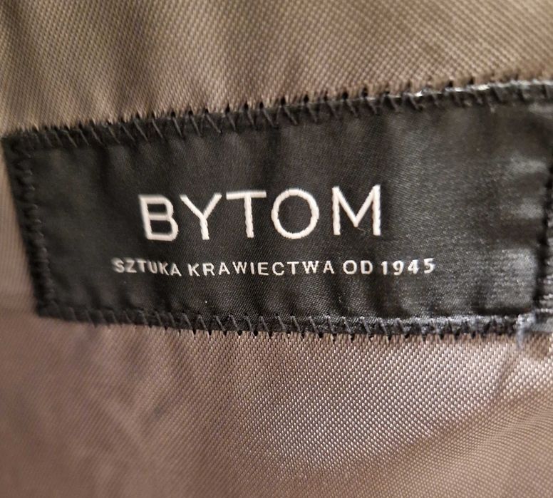 Garnitur Bytom jak nowy - buty gratis