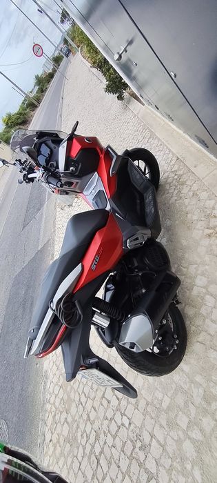 Vendo ou troco voge sr1 adv 125