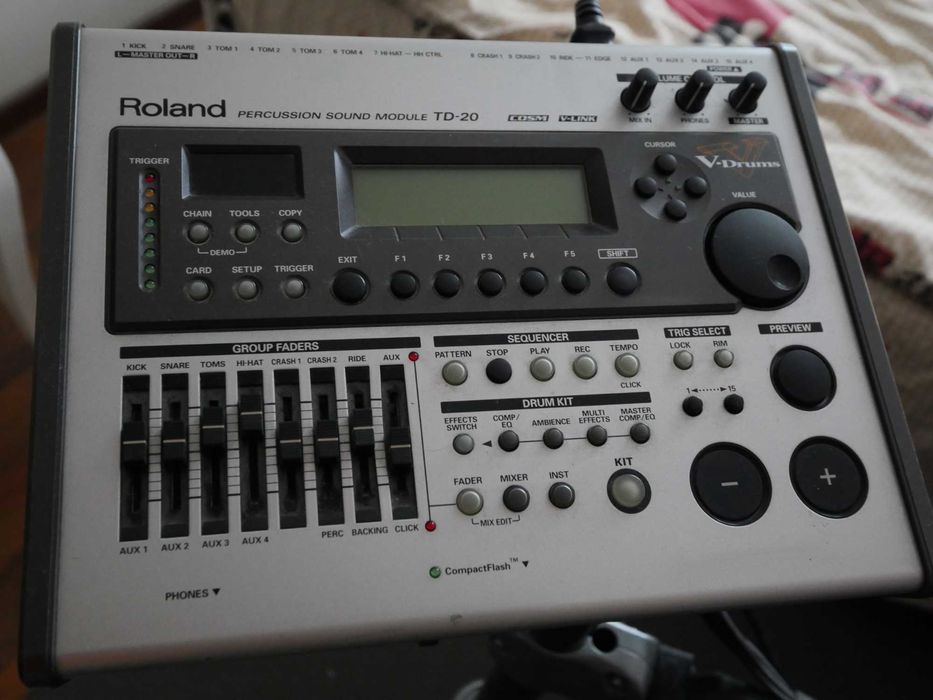 Електронна барабанна установка Roland TD-20 (повний комплект)
