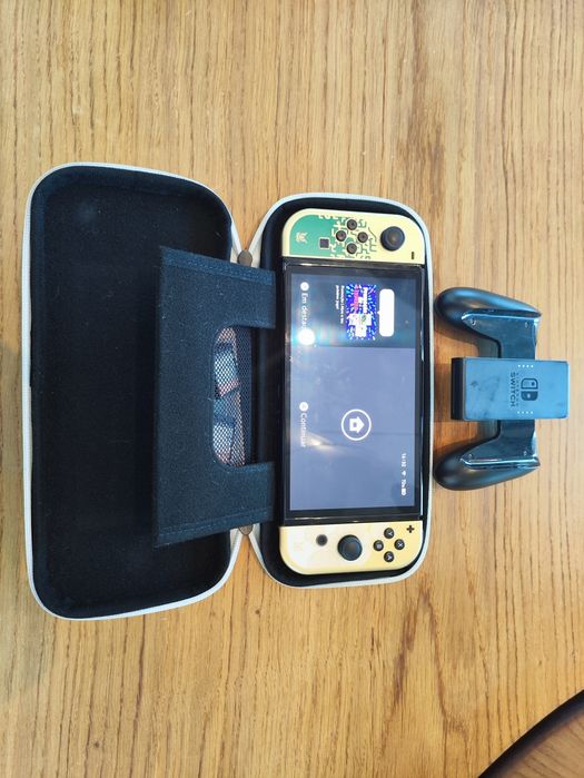 Nintendo Switch OLED Edição The Legend of Zelda: Tears of the Kingdom