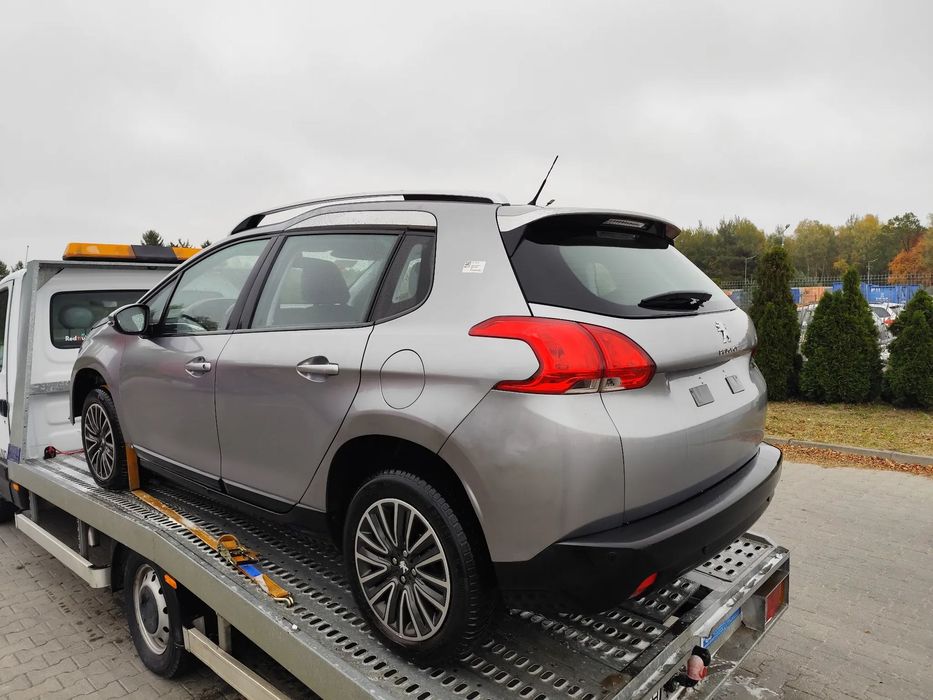 Peugeot 2008 2013 rok 100 TYS przeb tablet czujniki park wymieniony rozrzad