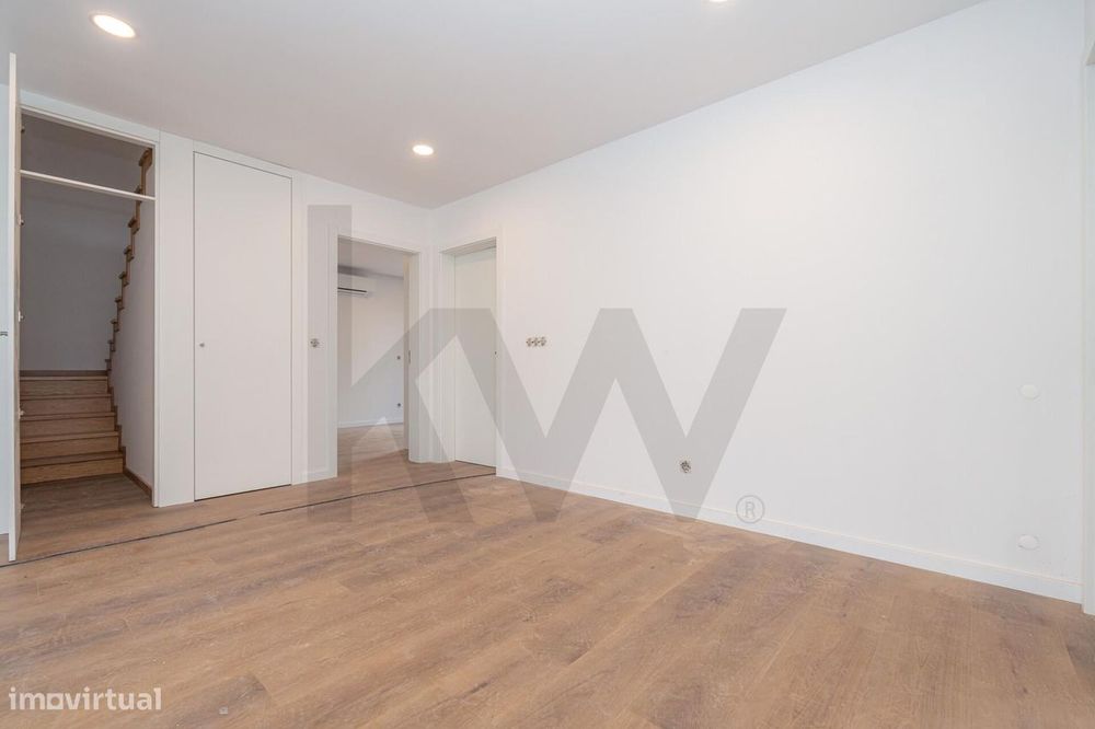 Apartamento T2 Duplex Novo no Tovim-Empreendimento Relvas