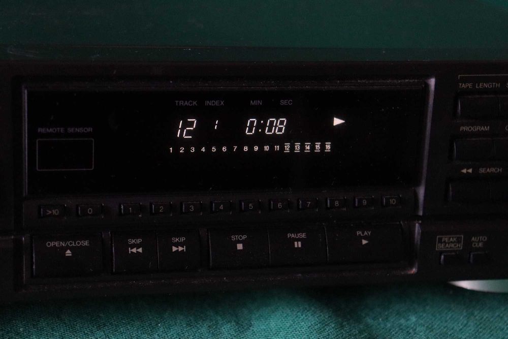 Odtwarzacz CD Technics SL-PG420A