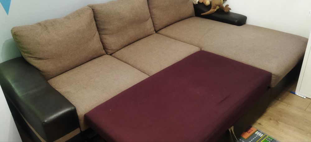 Narożnik z funkcją spania