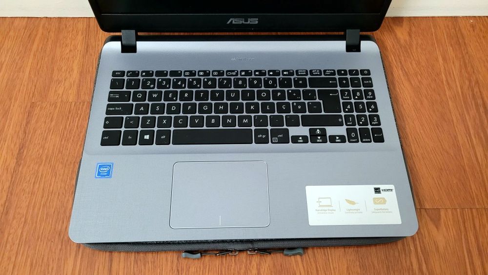 Computador portátil Asus F507MA C/Novo 1TB