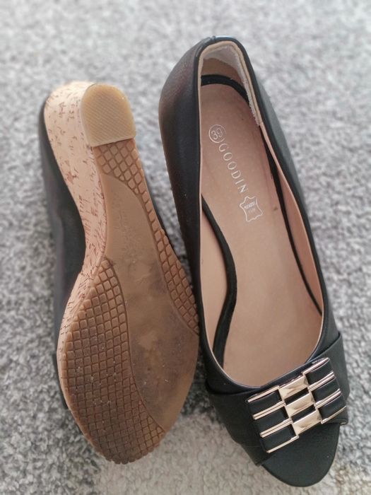 Czółenka na koturnie korkowej 39 jak nowe
