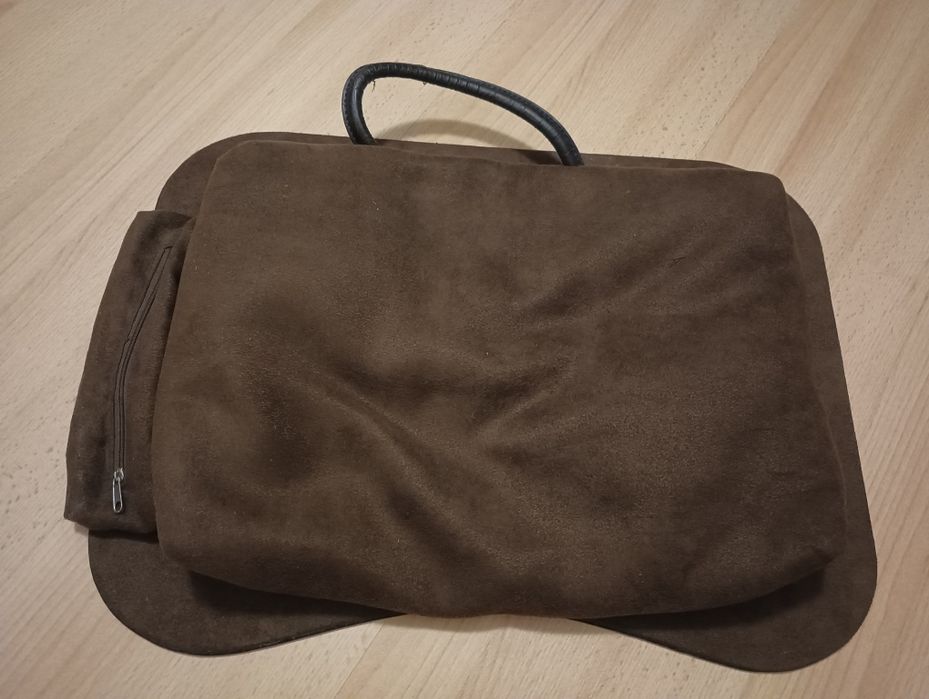 Mesa de colo em pele para portatil