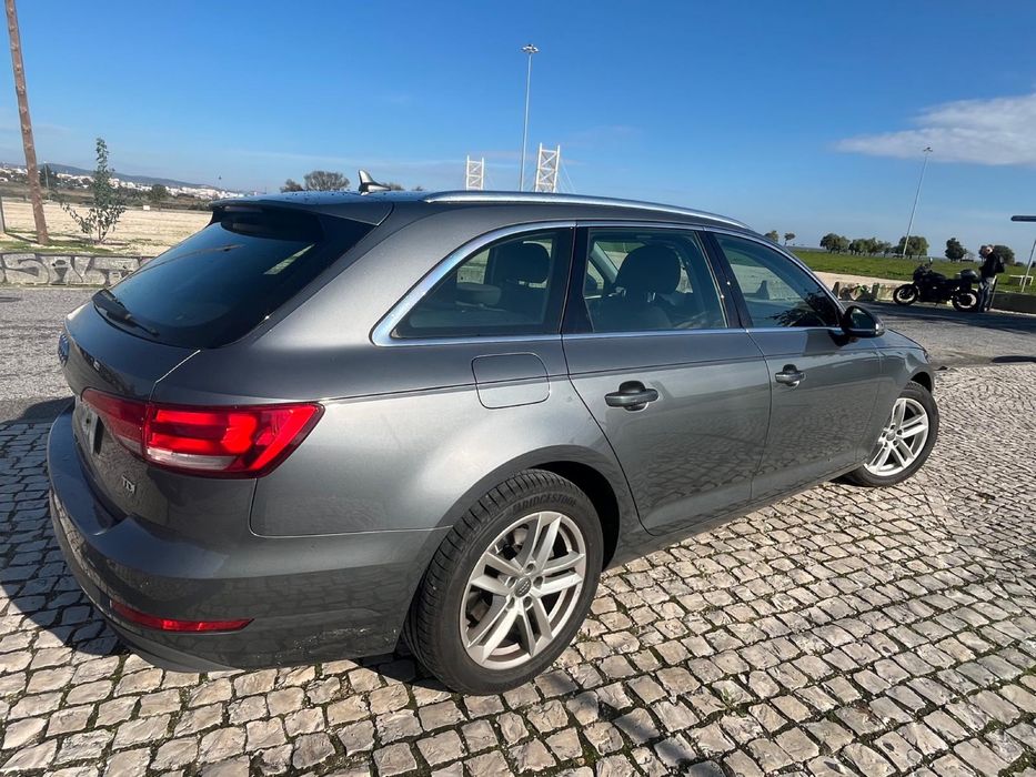 Audi A4 Avant 2.0 S Tronic Automática 2018 - apenas 83 mil km!