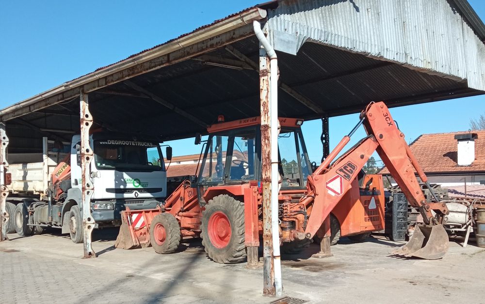 Serviço retroescavadora, camião grua, "bobcat" desaterro