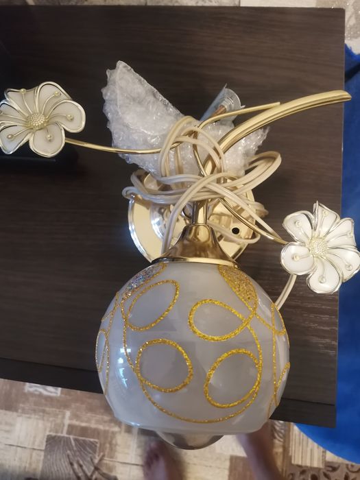 Бра, настінний світильник