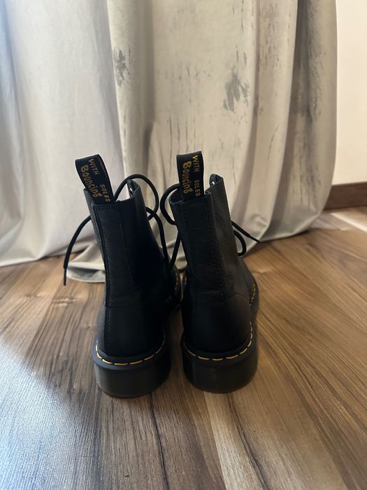 Dr. Martens 1460 Pascal