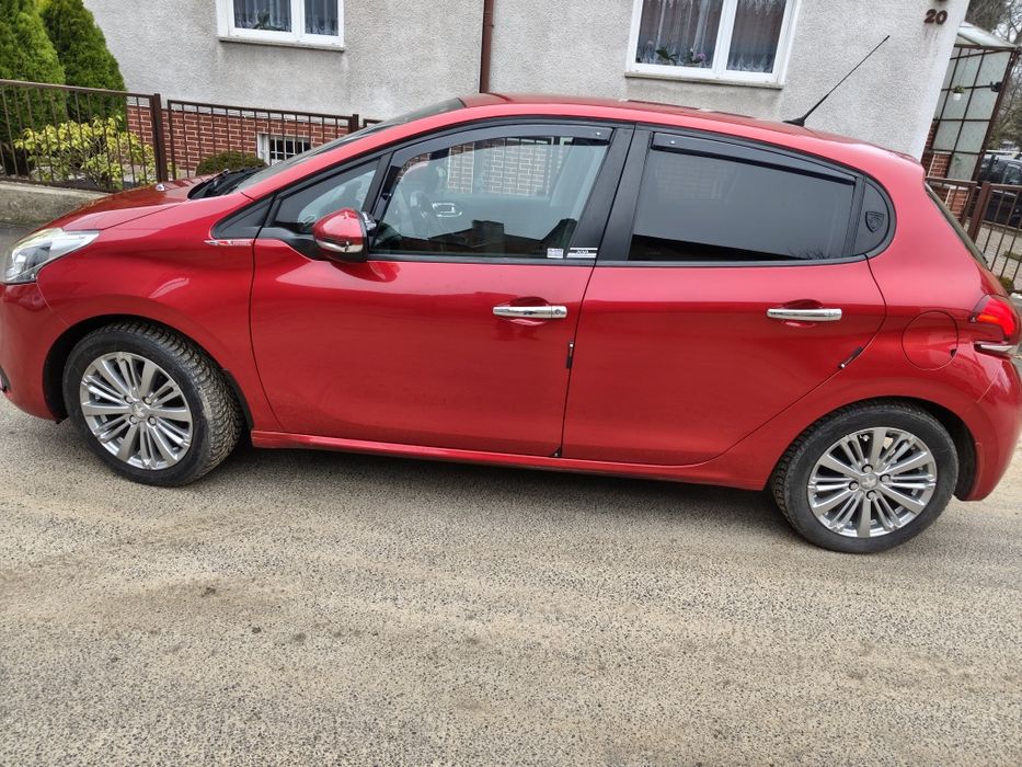 Peugeot 208 zadbany