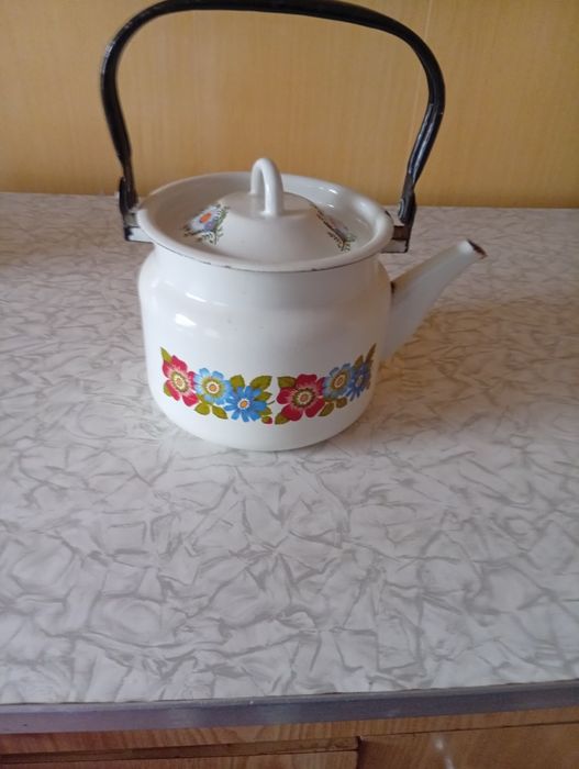 Чайник емалированний