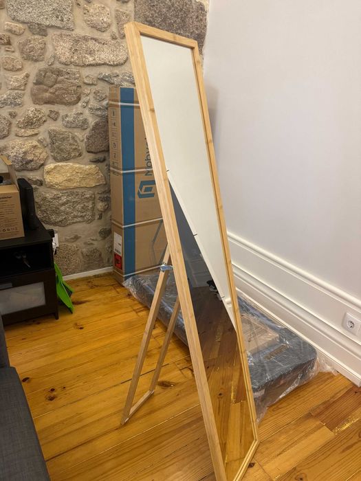 Espelho de Pé IKEA Värsnäs em Bambu 30x150 cm (Como Novo)