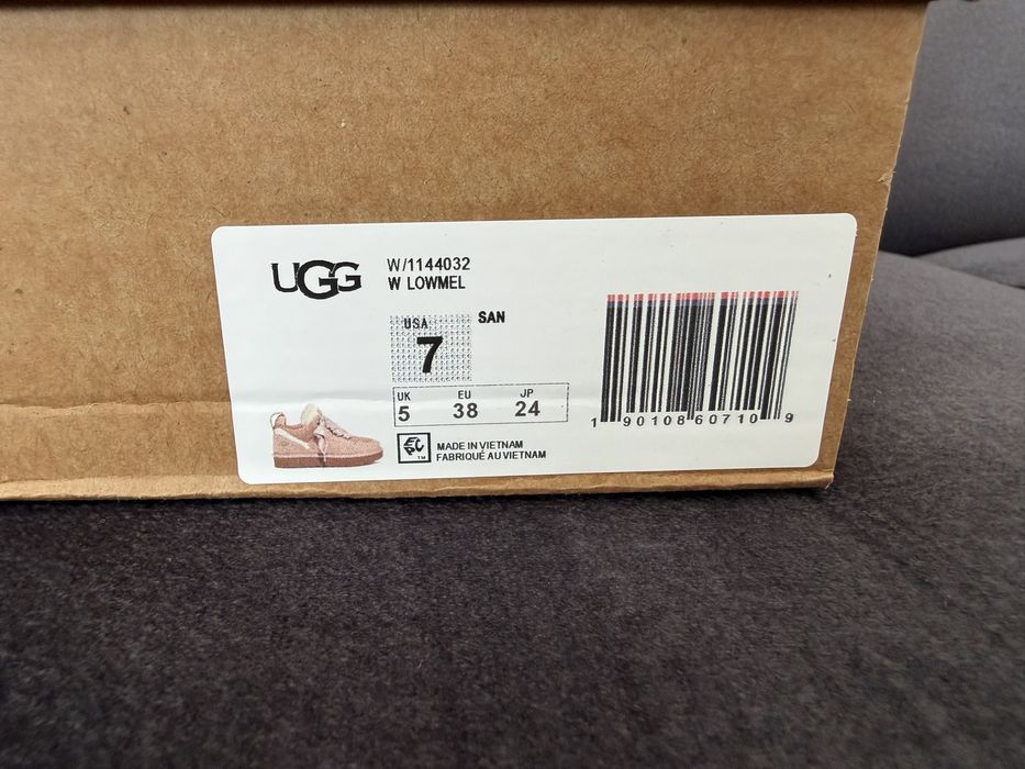 Buty UGG Lowmell Sand
