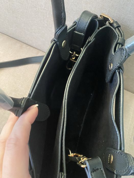 Сумка prada чорна