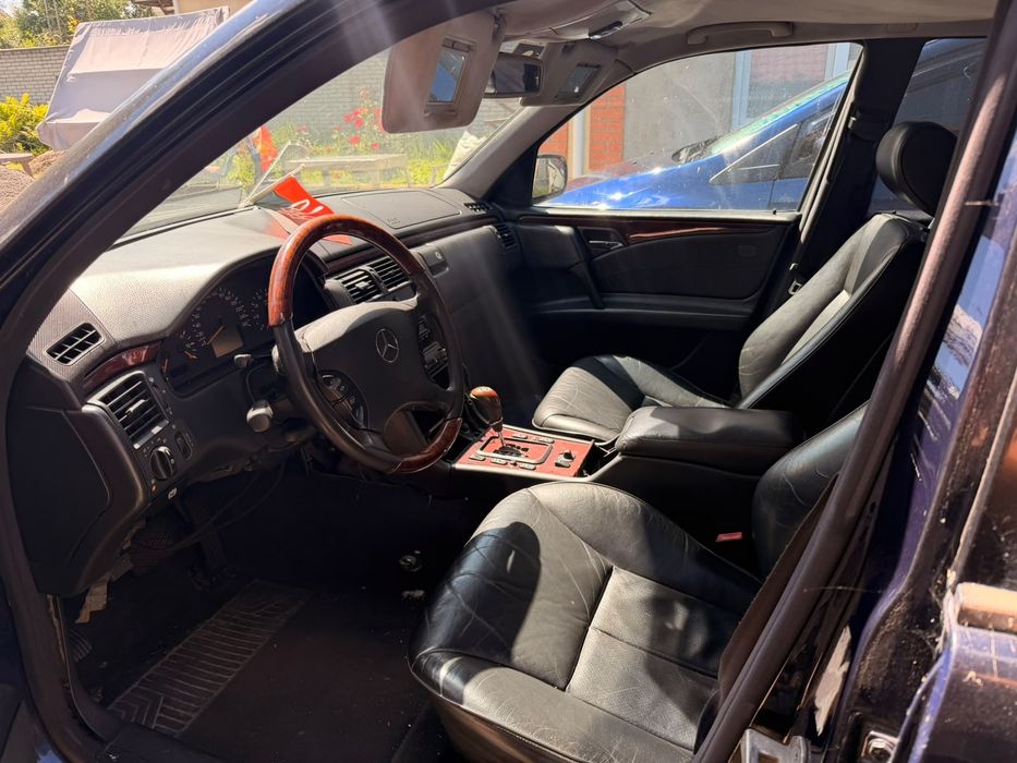 Продам Мерседес W210