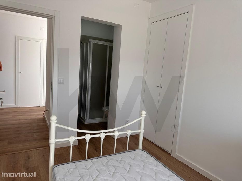 Quarto para Estudante junto às Faculdades – Monte da Caparica
