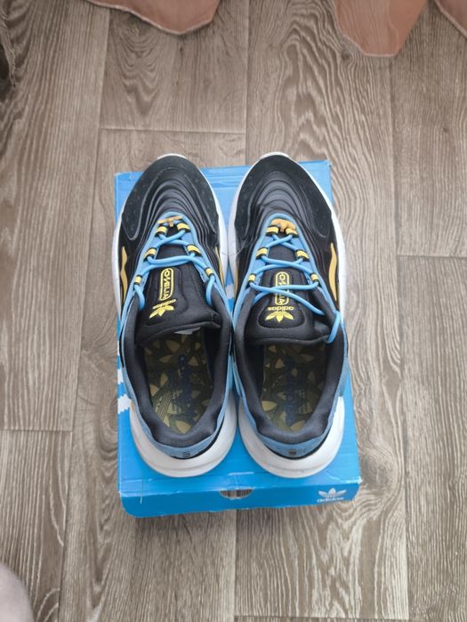 Оригинальные кроссовки Adidas Ozelia  Размер 43