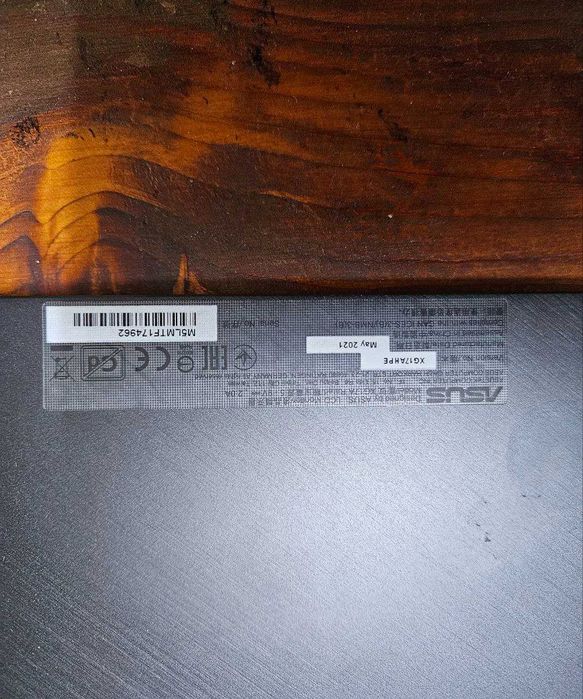 Monitor Portátil ASUS ROG XG17AHPE 17.3'' - Gaming em Qualquer Lugar!