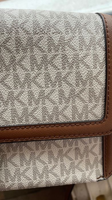 MICHAEL KORS шкіряна сумочка