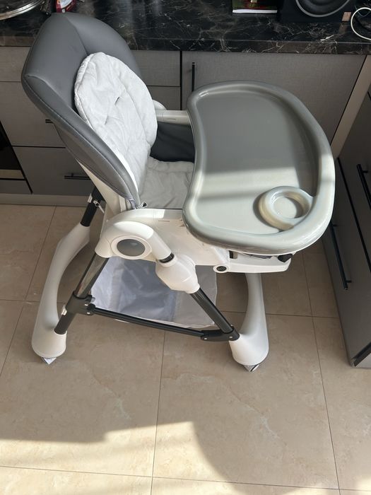 Стільчик для годування CARRELLO Stella