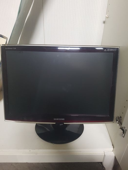 Samsung PC Screen in Good Condition, Fixed Price64752187249666121