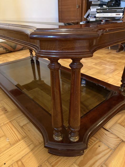 Mesa de sala em vidro