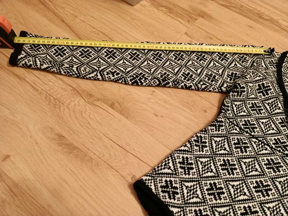 Wełniany elegancki sweter, żakiet 34-36