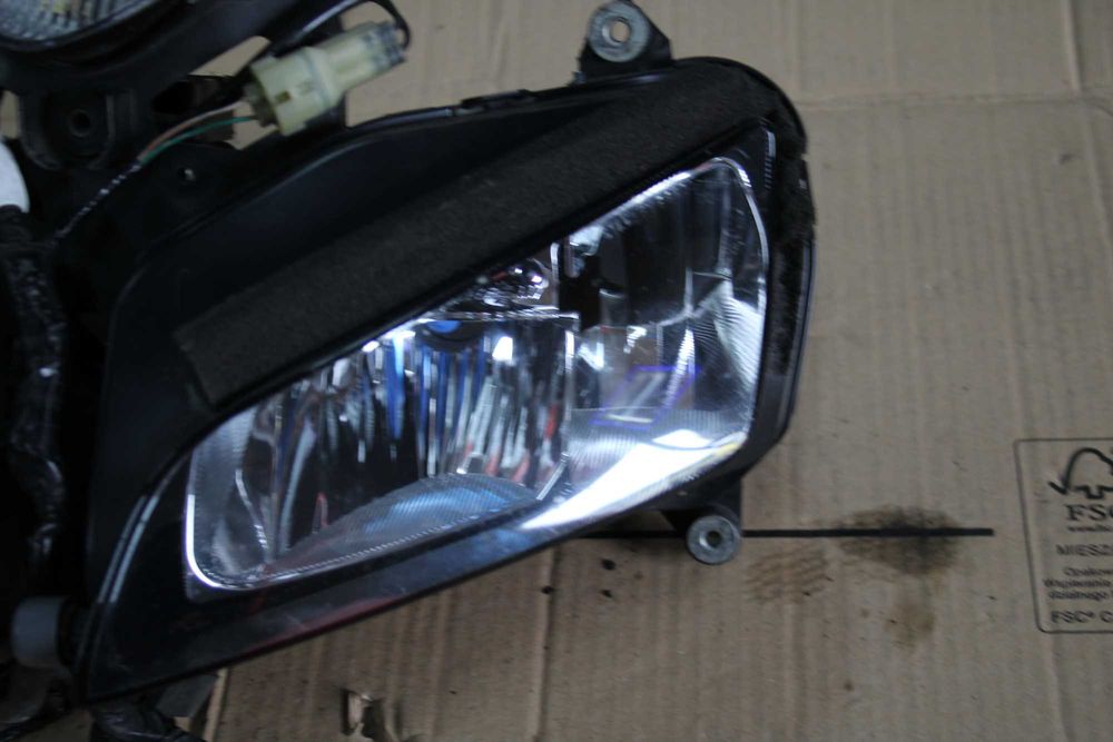 Lampa Przód Przednia Wiązka OEM Honda CBR 1000RR SC57 04-05
