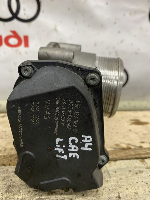 Дроссельная заслонка Audi A4 B8 A5 Q5 A6  2.0 TFSI Дросільна заслінка