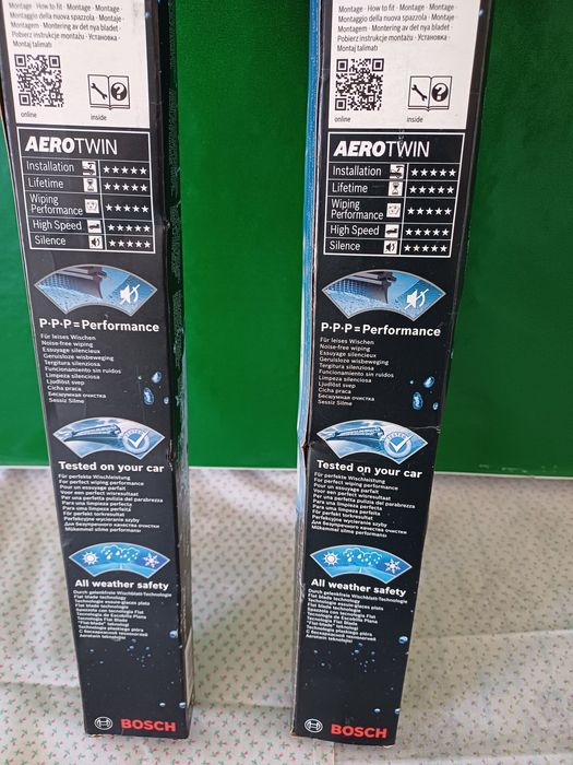 Escovas para automóveis novas.