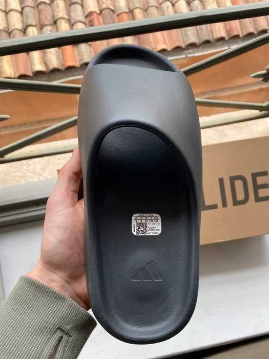 adidas Yeezy Slide Onyx R.37