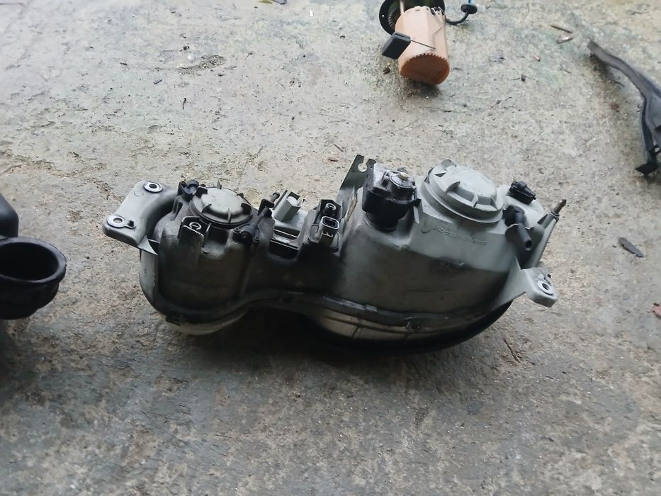 Faróis da frente em bom estado