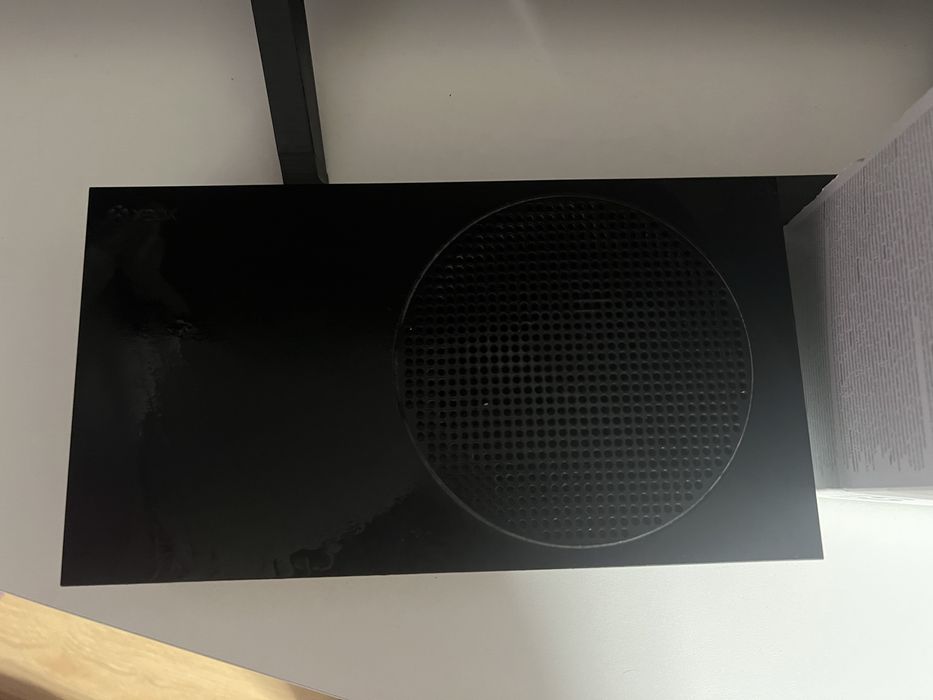 XBOX series S джостики в комплекте