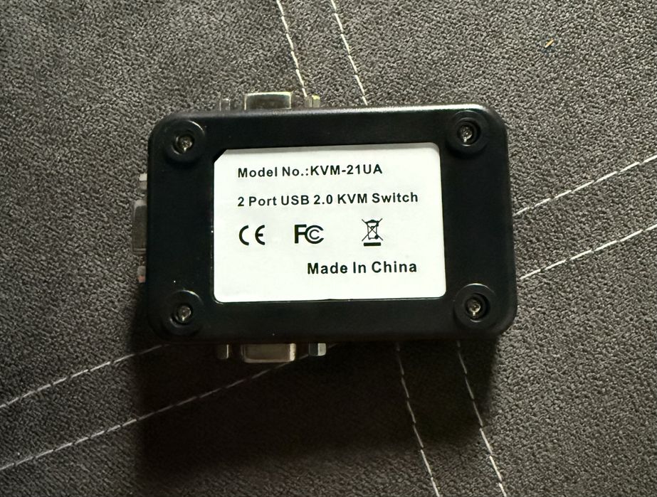 2-портовий KVM свіч Kuyia, перемикач USB (112173)