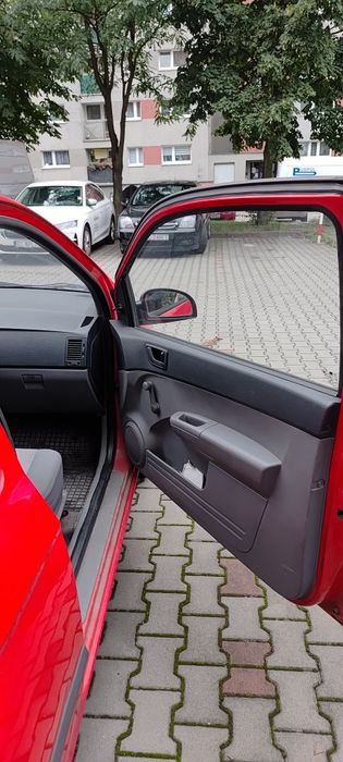Hyundai Getz 1.3 benzyna 82KM 12V z 2003 czerwony