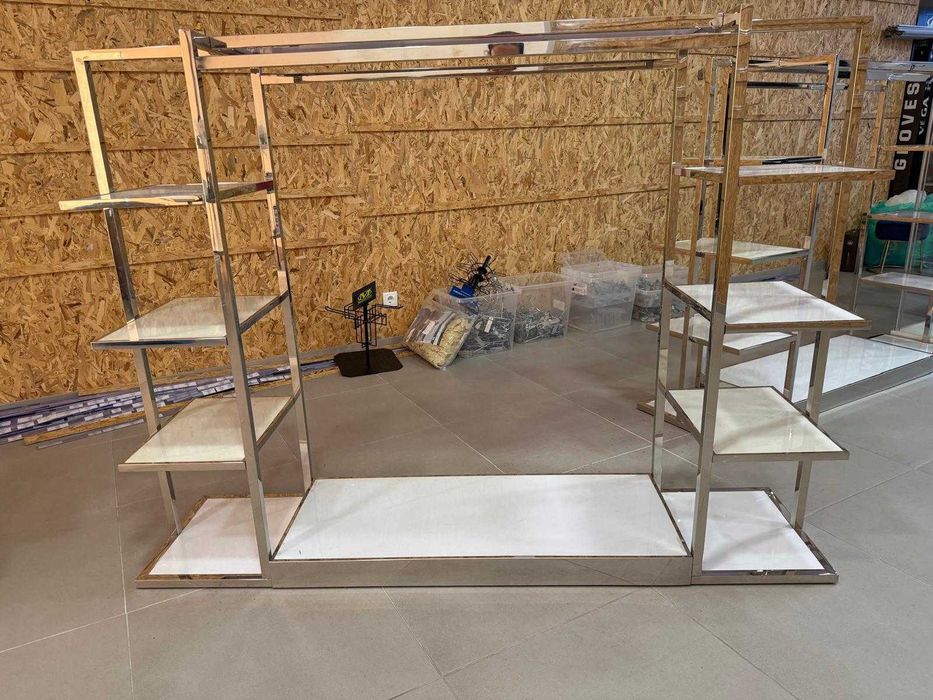 Expositores Roupa Loja