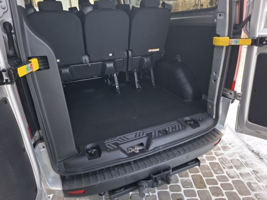 Wynajem Wypożyczalnia Busa  9 osob z kierowcą lub bez * Transfery na l