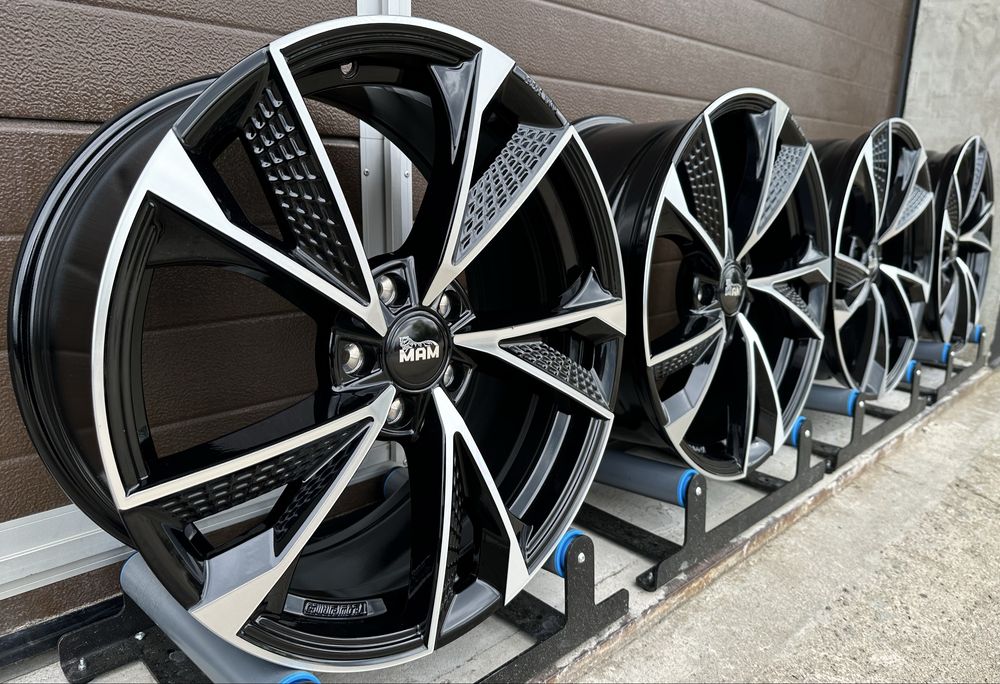 4x felgi aluminiowe NOWE 5x114,3 r18 et45 8J Alufelgi Czarne 18”
