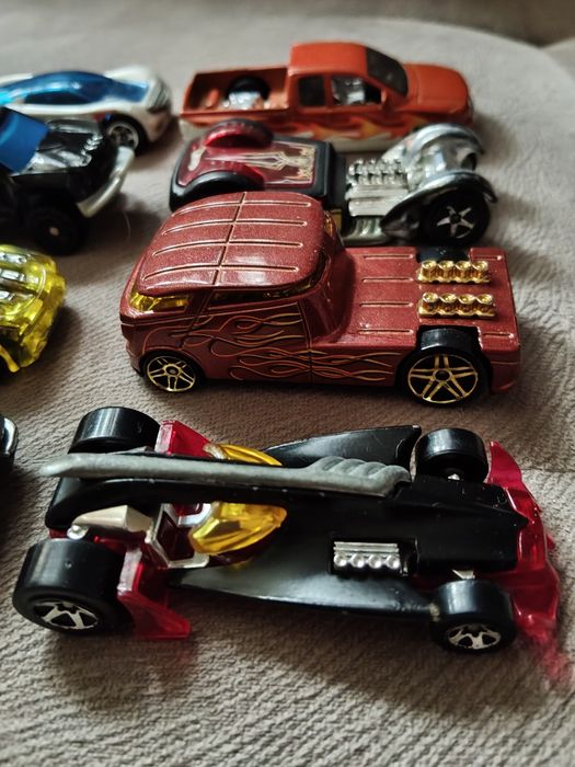 Resoraki hotwheelsy.