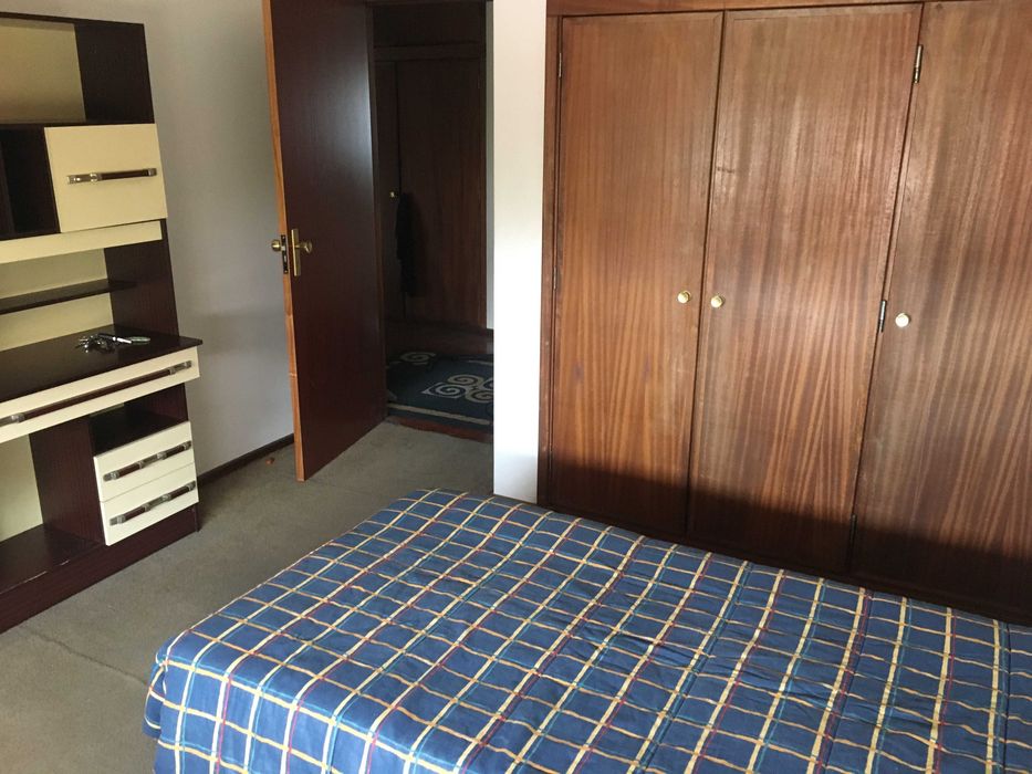 Aluga-se quarto em Leiria